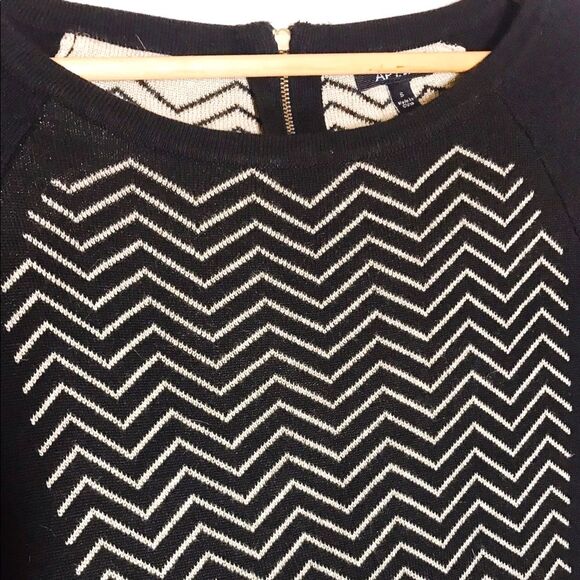 Khol’s womans Sweater dress by Apt.9 size S - Picture 3 of 7